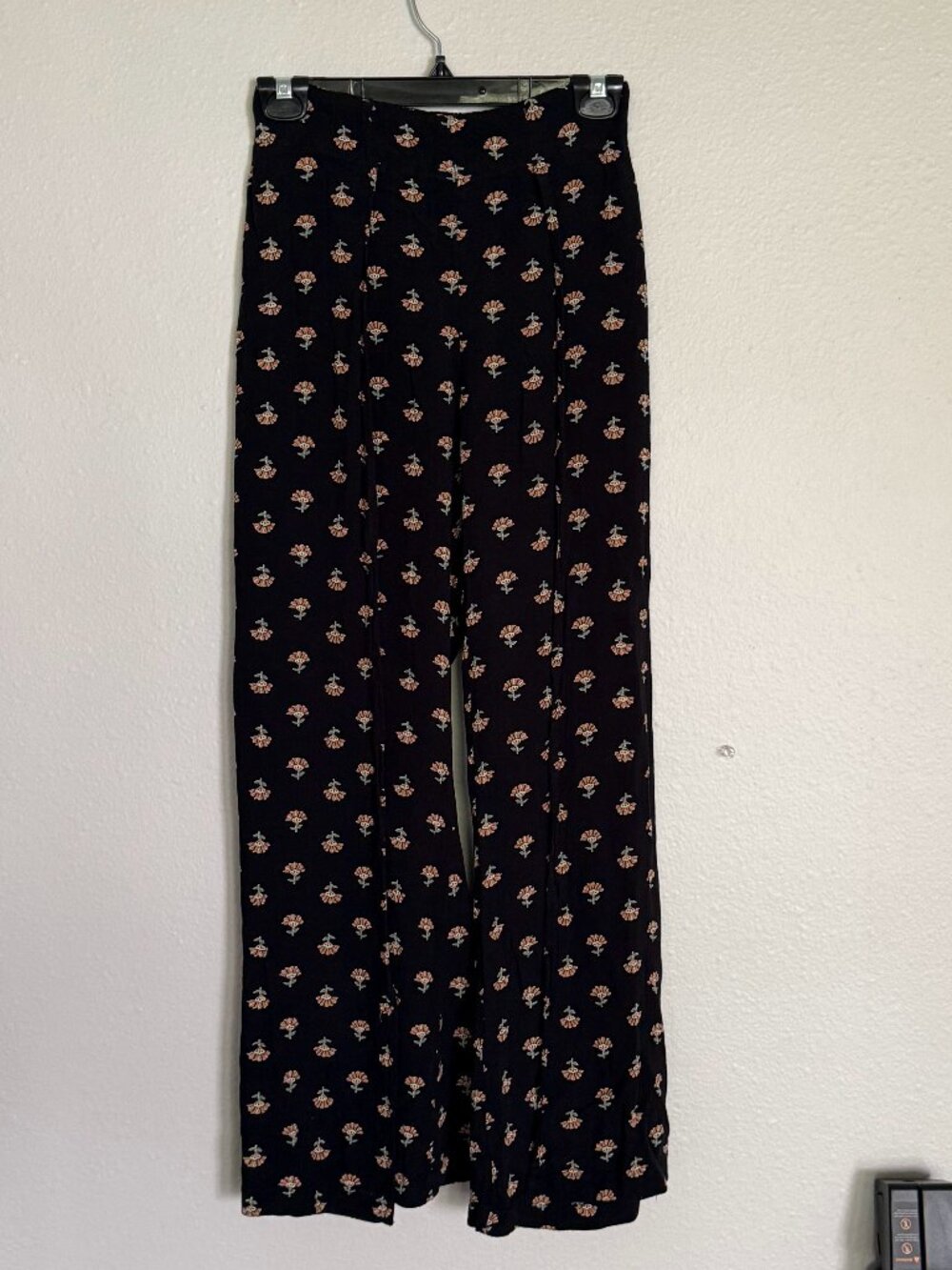 Billabong Split Spirit Wrap Pants M Black/Orange Floral Wide Leg Slit Flyaway